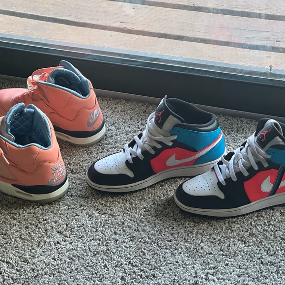 SHOES - Picture 4 of 13